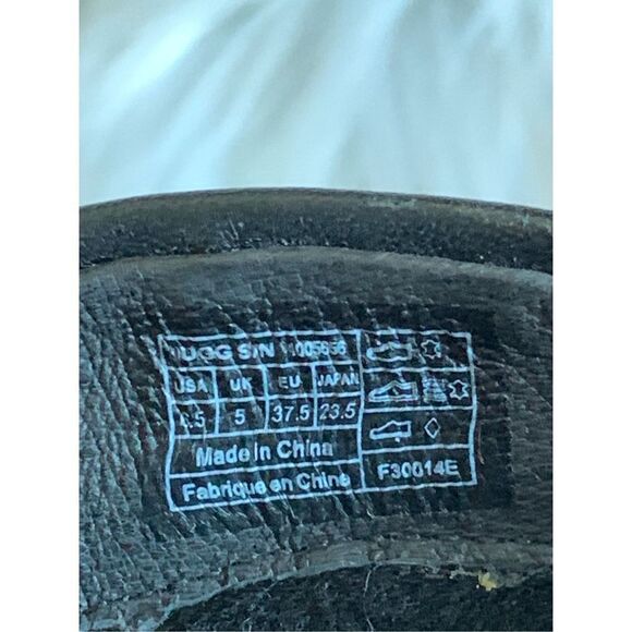 UGG black booties size 6.5 - Picture 7 of 7